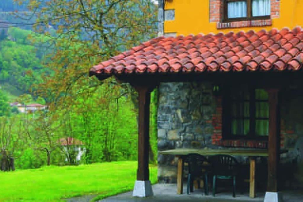 La Rotella, Calma Al Lado De Cangas De Onis Bagian luar foto